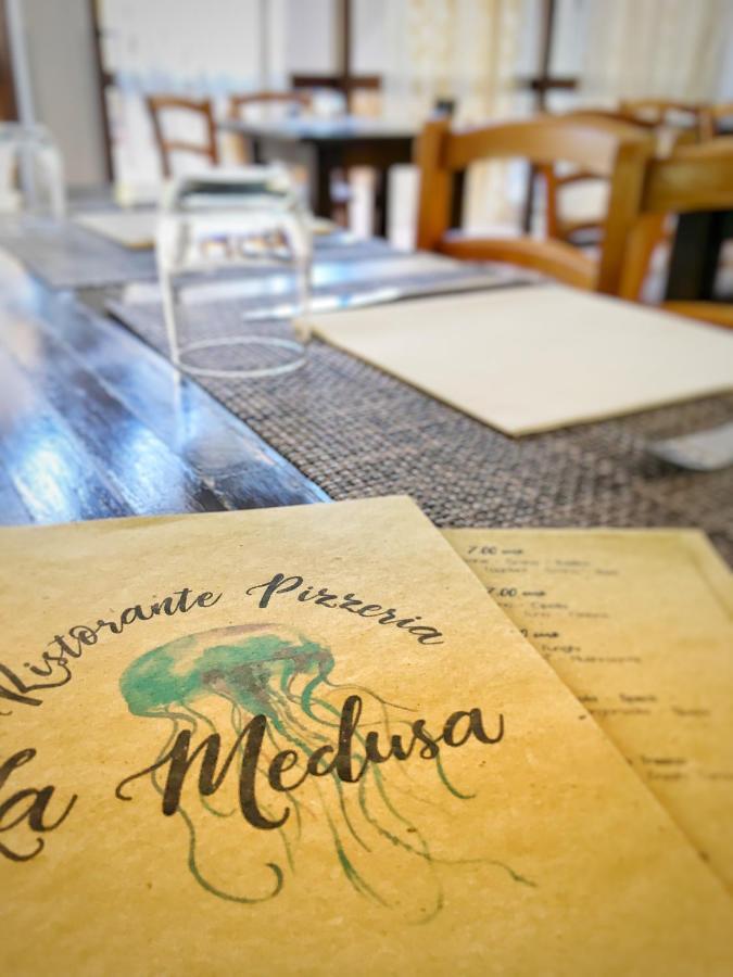 La Medusa Guest house *